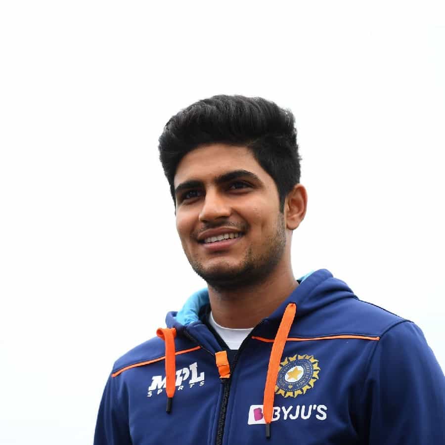 ಚಿತ್ರರಂಗಕ್ಕೂ ಕ್ರಿಕೆಟಿಗೂ ಅವಿನಾಭಾವ ಸಂಬಂಧ ಇರುವುದು ಗೊತ್ತೇ ಇದೆ. ಈಗಾಗಲೇ ಹಲವು ಕ್ರಿಕೆಟಿಗರ ಹೆಸರು ಬಾಲಿವುಡ್ ನಟಿಯರೊಂದಿಗೆ ಥಳುಕು ಹಾಕಿಕೊಂಡಿದೆ. ಈ ಪಟ್ಟಿಗೆ ಹೊಸ ಸೇರ್ಪಡೆ ಟೀಮ್ ಇಂಡಿಯಾ ಯುವ ಆಟಗಾರ ಶುಭ್ಮನ್ ಗಿಲ್.