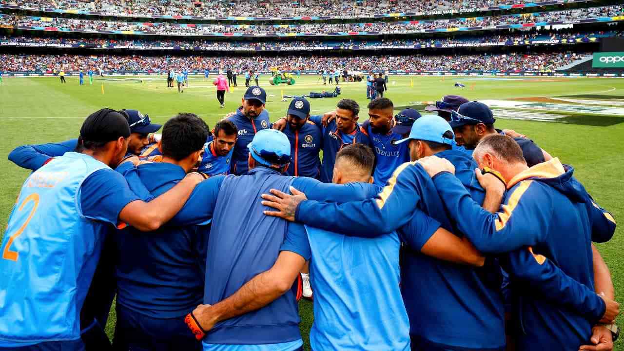 Team India: ಟೀಮ್ ಇಂಡಿಯಾ ಟಾರ್ಗೆಟ್?: ಅಭ್ಯಾಸವನ್ನೇ ರದ್ದುಗೊಳಿಸಿದ ಭಾರತ ತಂಡ Team India: ಟೀಮ್ ಇಂಡಿಯಾ ಟಾರ್ಗೆಟ್?: ಅಭ್ಯಾಸವನ್ನೇ ರದ್ದುಗೊಳಿಸಿದ ಭಾರತ ತಂಡ