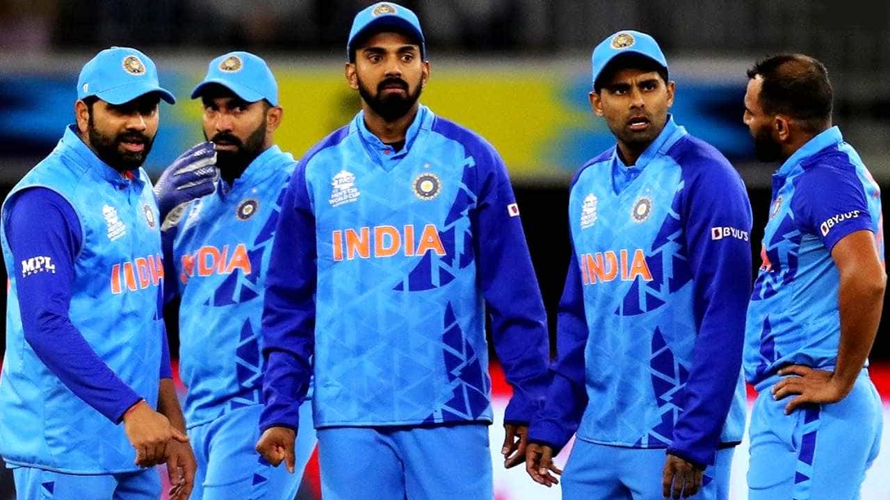 Team India: ಸೆಮಿಫೈನಲ್ಗೇರಲು ಟೀಮ್ ಇಂಡಿಯಾ ಇನ್ನು ಎಷ್ಟು ಪಂದ್ಯ ಗೆಲ್ಲಬೇಕು? Team India: ಸೆಮಿಫೈನಲ್ಗೇರಲು ಟೀಮ್ ಇಂಡಿಯಾ ಇನ್ನು ಎಷ್ಟು ಪಂದ್ಯ ಗೆಲ್ಲಬೇಕು?