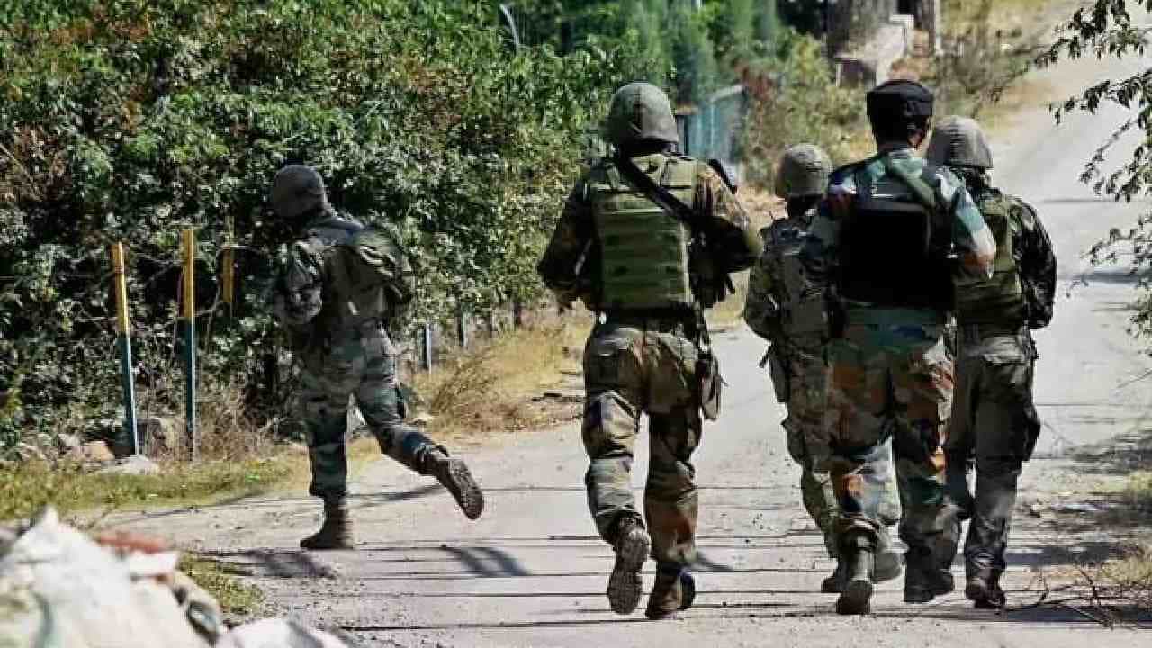 Kupwara Encounter: ಕಾಶ್ಮೀರದ ಕುಪ್ವಾರದಲ್ಲಿ ಪಾಕಿಸ್ತಾನದ ಓರ್ವ ಉಗ್ರನ ಎನ್ಕೌಂಟರ್; ಮುಂದುವರಿದ ಶೋಧ ಕಾರ್ಯಾಚರಣೆ Kupwara Encounter: ಕಾಶ್ಮೀರದ ಕುಪ್ವಾರದಲ್ಲಿ ಪಾಕಿಸ್ತಾನದ ಓರ್ವ ಉಗ್ರನ ಎನ್ಕೌಂಟರ್; ಮುಂದುವರಿದ ಶೋಧ ಕಾರ್ಯಾಚರಣೆ