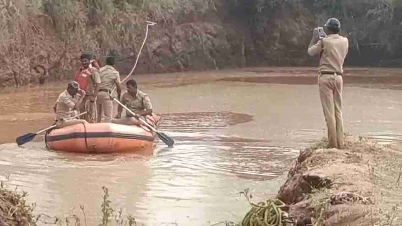 Gadag: ಜಾನುವಾರಗಳಿಗೆ ನೀರು ಕುಡಿಸಲು ಹೋದ ಇಬ್ಬರು ಬಾಲಕರು ಕಲ್ಲಿನ ಕ್ವಾರಿಯಲ್ಲಿ ಬಿದ್ದು ಸಾವು