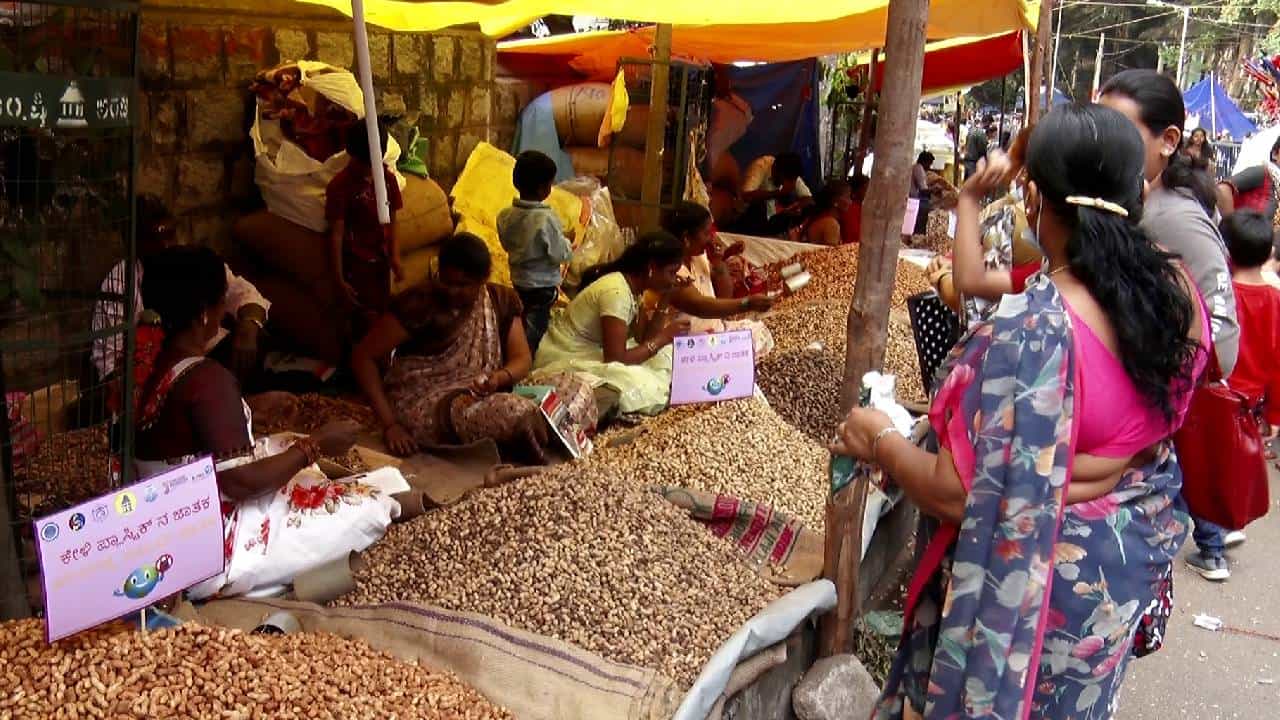 ಇಂದಿನಿಂದ ಐತಿಹಾಸಿಕ ಬಸವನಗುಡಿ ಕಡಲೆಕಾಯಿ ಪರಿಷೆ ಆರಂಭ: ಸಂಜೆ ಸಿಎಂ ಬೊಮ್ಮಾಯಿ ಚಾಲನೆ ಇಂದಿನಿಂದ ಐತಿಹಾಸಿಕ ಬಸವನಗುಡಿ ಕಡಲೆಕಾಯಿ ಪರಿಷೆ ಆರಂಭ: ಸಂಜೆ ಸಿಎಂ ಬೊಮ್ಮಾಯಿ ಚಾಲನೆ