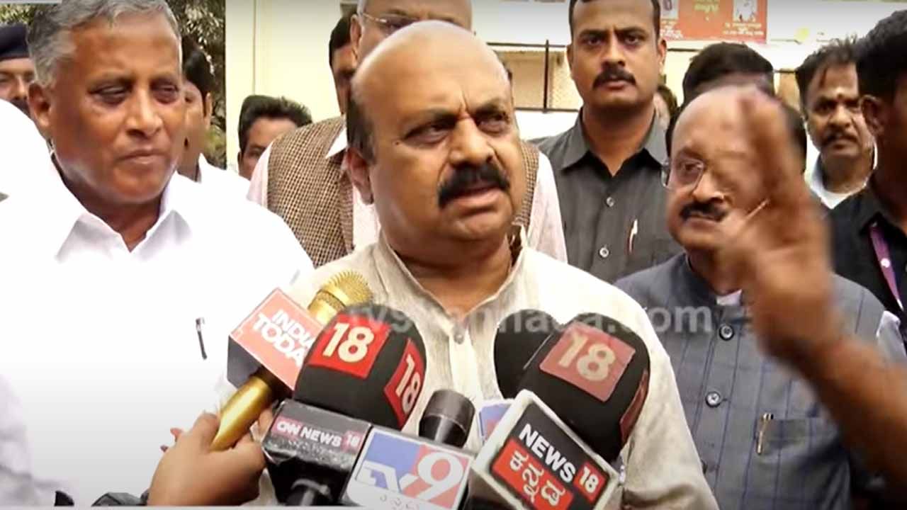 ಹಿಮಾಚಲ ಪ್ರದೇಶ-ಗುಜರಾತ್ ಎಕ್ಸಿಟ್ ಪೋಲ್ ಕರ್ನಾಟಕ ಚುನಾವಣೆ ಮೇಲೂ ಪರಿಣಾಮ ಬೀರುತ್ತೆ: ಸಿಎಂ ಬೊಮ್ಮಾಯಿ ವಿಶ್ವಾಸ ಹಿಮಾಚಲ ಪ್ರದೇಶ-ಗುಜರಾತ್ ಎಕ್ಸಿಟ್ ಪೋಲ್ ಕರ್ನಾಟಕ ಚುನಾವಣೆ ಮೇಲೂ ಪರಿಣಾಮ ಬೀರುತ್ತೆ: ಸಿಎಂ ಬೊಮ್ಮಾಯಿ ವಿಶ್ವಾಸ