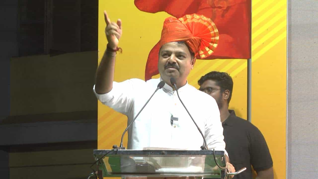 ತಾಕತ್ತಿದ್ದರೆ ಬಹಿರಂಗ ಚರ್ಚೆಗೆ ಬನ್ನಿ: ಯಮಕನಮರಡಿಯ ನಾನು ಹಿಂದೂ ಸಮಾವೇಶದಲ್ಲಿ ಸತೀಶ್ ಜಾರಕಿಹೊಳಿಗೆ ಸೂಲಿಬೆಲೆ ಸವಾಲ್ ತಾಕತ್ತಿದ್ದರೆ ಬಹಿರಂಗ ಚರ್ಚೆಗೆ ಬನ್ನಿ: ಯಮಕನಮರಡಿಯ ನಾನು ಹಿಂದೂ ಸಮಾವೇಶದಲ್ಲಿ ಸತೀಶ್ ಜಾರಕಿಹೊಳಿಗೆ ಸೂಲಿಬೆಲೆ ಸವಾಲ್