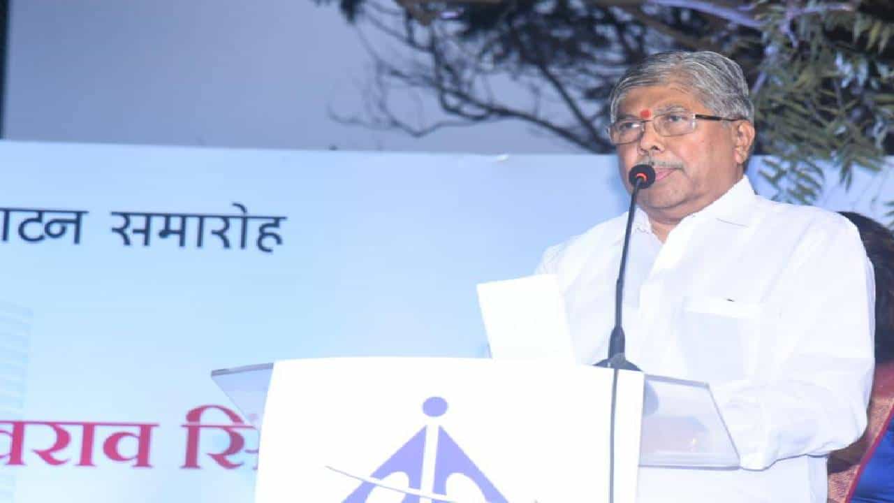 ಎಂಇಎಸ್ ಆಹ್ವಾನ ಸ್ವೀಕರಿಸಿದ ಮಹಾರಾಷ್ಟ್ರ ಗಡಿ ಸಮನ್ವಯ ಸಚಿವ; ಡಿ 3ಕ್ಕೆ ಬೆಳಗಾವಿಗೆ ಆಗಮನ ಎಂಇಎಸ್ ಆಹ್ವಾನ ಸ್ವೀಕರಿಸಿದ ಮಹಾರಾಷ್ಟ್ರ ಗಡಿ ಸಮನ್ವಯ ಸಚಿವ; ಡಿ 3ಕ್ಕೆ ಬೆಳಗಾವಿಗೆ ಆಗಮನ