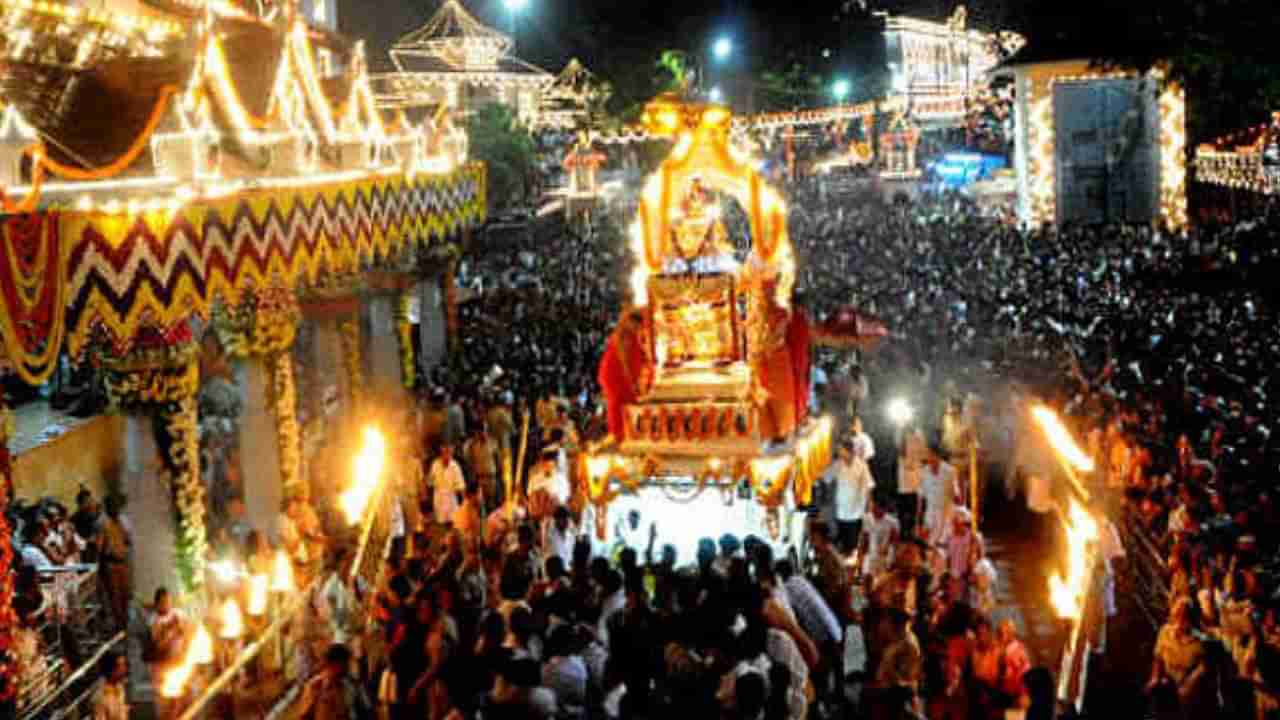 Dharamsthala Lakshdeepotsava: ಧರ್ಮಸ್ಥಳ ಲಕ್ಷದೀಪೋತ್ಸವ ಸಂಪನ್ನ, ಮಂಜುನಾಥ ಸ್ವಾಮಿಗೆ ಭಕ್ತರಿಂದ ಅದ್ಧೂರಿ ಪೂಜೆ