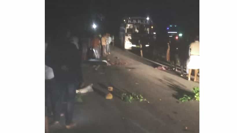 ಶಿವಮೊಗ್ಗ: ದೇವಸ್ಥಾನ ದೀಪೋತ್ಸವ ಮುಗಿಸಿ ಬರುವಾಗ ತಡರಾತ್ರಿ ಹಿಟ್ ಅಂಡ್ ರನ್ಗೆ ಇಬ್ಬರು ಭಕ್ತರು ಸ್ಥಳದಲ್ಲೇ ಸಾವು, ಮಹಿಳೆ ಗಂಭೀರ