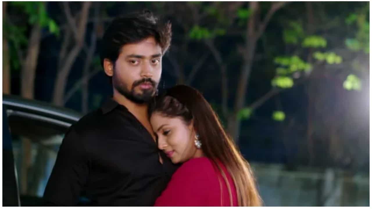ಹೊಂಗನಸು: ಮಹೇಂದ್ರನಿಗೆ ಮರೆಯಲಾಗದ ಗಿಫ್ಟ್ ನೀಡಿದ ರಿಷಿಯನ್ನು ತಬ್ಬಿಕೊಂಡ ವಸುಧರಾ ಹೊಂಗನಸು: ಮಹೇಂದ್ರನಿಗೆ ಮರೆಯಲಾಗದ ಗಿಫ್ಟ್ ನೀಡಿದ ರಿಷಿಯನ್ನು ತಬ್ಬಿಕೊಂಡ ವಸುಧರಾ