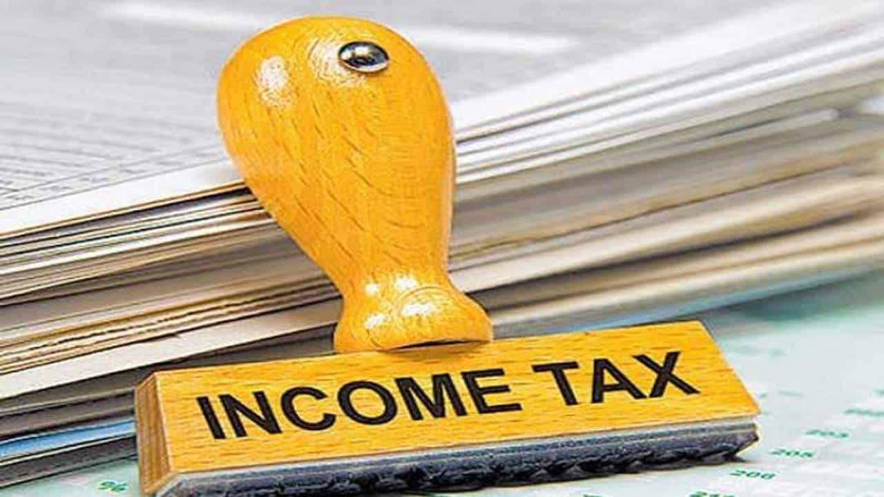 ITR U: ಗಡುವಿನ ಒಳಗೆ ಐಟಿಆರ್ ಸಲ್ಲಿಸಿಲ್ಲವೇ? ಅಪ್ಡೇಟ್ಗೆ ಇನ್ನೂ ಇದೆ ಅವಕಾಶ; ಆದರೆ... ITR U: ಗಡುವಿನ ಒಳಗೆ ಐಟಿಆರ್ ಸಲ್ಲಿಸಿಲ್ಲವೇ? ಅಪ್ಡೇಟ್ಗೆ ಇನ್ನೂ ಇದೆ ಅವಕಾಶ; ಆದರೆ...