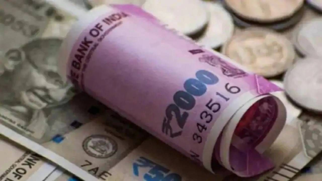 15 ಲಕ್ಷ ಹೂಡಿಕೆ ಮಾಡಿ ಪ್ರತಿ ತಿಂಗಳು 9,250 ರೂ. ಗಳಿಸಿ; ಹಿರಿಯ ನಾಗರಿಕರಿಗೆ ಆಫರ್ 15 ಲಕ್ಷ ಹೂಡಿಕೆ ಮಾಡಿ ಪ್ರತಿ ತಿಂಗಳು 9,250 ರೂ. ಗಳಿಸಿ; ಹಿರಿಯ ನಾಗರಿಕರಿಗೆ ಆಫರ್