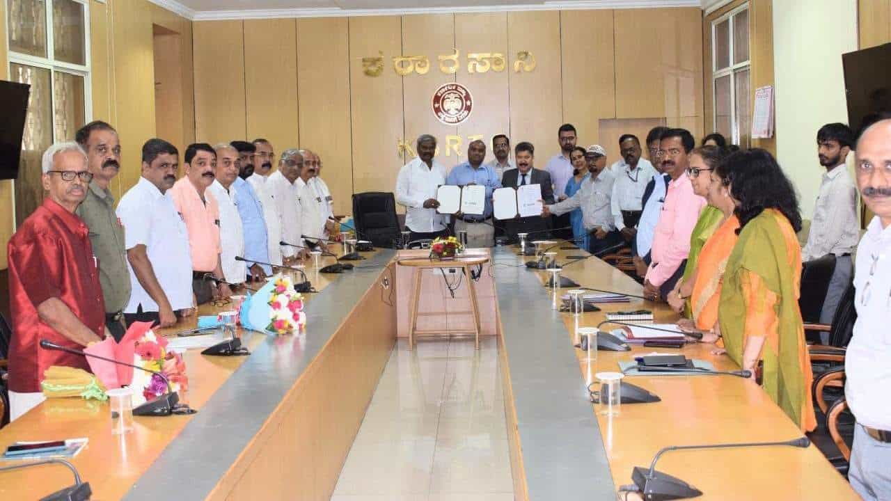 KSRTC ಸಿಬ್ಬಂದಿಗೆ ಗುಡ್ ನ್ಯೂಸ್: 1 ಕೋಟಿ ರೂ. ಮೊತ್ತದ ಅಪಘಾತ ವಿಮೆ ಜಾರಿ KSRTC ಸಿಬ್ಬಂದಿಗೆ ಗುಡ್ ನ್ಯೂಸ್: 1 ಕೋಟಿ ರೂ. ಮೊತ್ತದ ಅಪಘಾತ ವಿಮೆ ಜಾರಿ