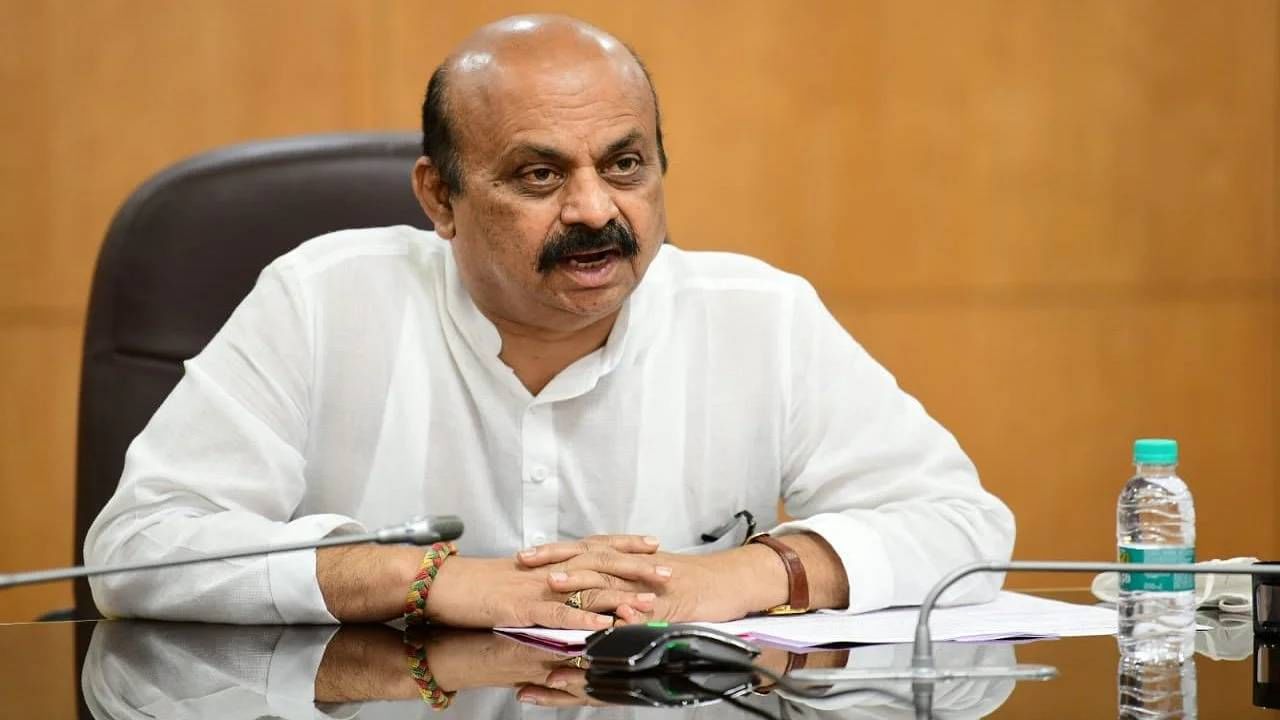 ಮಹಾರಾಷ್ಟ್ರ ಗಡಿ ವಿವಾದ : ಸಿಎಂ ಬೊಮ್ಮಾಯಿ ನೇತೃತ್ವದ ಸಭೆ ಅಂತ್ಯ, ಸರ್ವ ಪಕ್ಷ ಸಭೆ ಬಳಿಕ ಅಂತಿಮ ನಿರ್ಧಾರ ಮಹಾರಾಷ್ಟ್ರ ಗಡಿ ವಿವಾದ : ಸಿಎಂ ಬೊಮ್ಮಾಯಿ ನೇತೃತ್ವದ ಸಭೆ ಅಂತ್ಯ, ಸರ್ವ ಪಕ್ಷ ಸಭೆ ಬಳಿಕ ಅಂತಿಮ ನಿರ್ಧಾರ