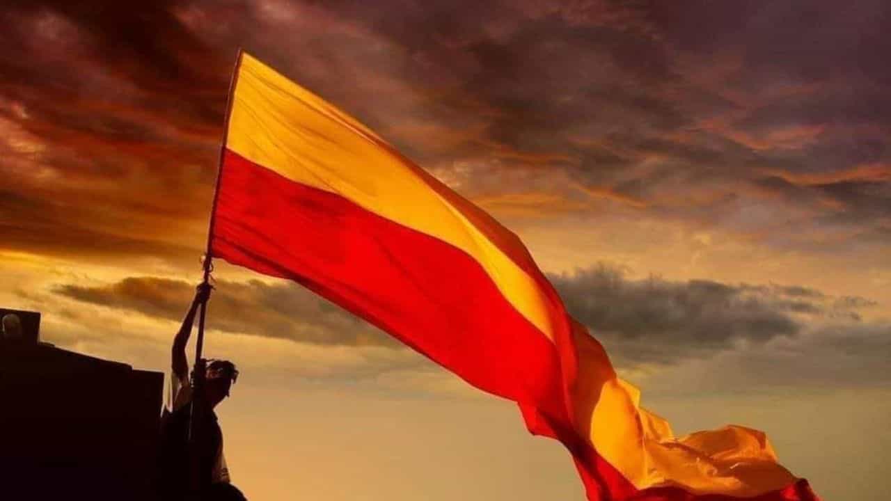Karnataka Rajyotsava: ನವೆಂಬರ್ 1ರಂದು ಮಾತ್ರವಲ್ಲದೆ ಪ್ರತಿದಿನವೂ ಕನ್ನಡಿಗರಾಗಿರಬೇಕು Karnataka Rajyotsava: ನವೆಂಬರ್ 1ರಂದು ಮಾತ್ರವಲ್ಲದೆ ಪ್ರತಿದಿನವೂ ಕನ್ನಡಿಗರಾಗಿರಬೇಕು