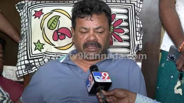 ನನ್ನಣ್ಣನ ಮಗ ಬೇಗ ಮನೆಗೆ ವಾಪಸ್ಸಾಗುತ್ತಾನೆ ಎಂಬ ನಂಬಿಕೆ ನನಗಿದೆ: ಎಮ್ ಪಿ ರೇಣುಕಾಚಾರ್ಯ ನನ್ನಣ್ಣನ ಮಗ ಬೇಗ ಮನೆಗೆ ವಾಪಸ್ಸಾಗುತ್ತಾನೆ ಎಂಬ ನಂಬಿಕೆ ನನಗಿದೆ: ಎಮ್ ಪಿ ರೇಣುಕಾಚಾರ್ಯ