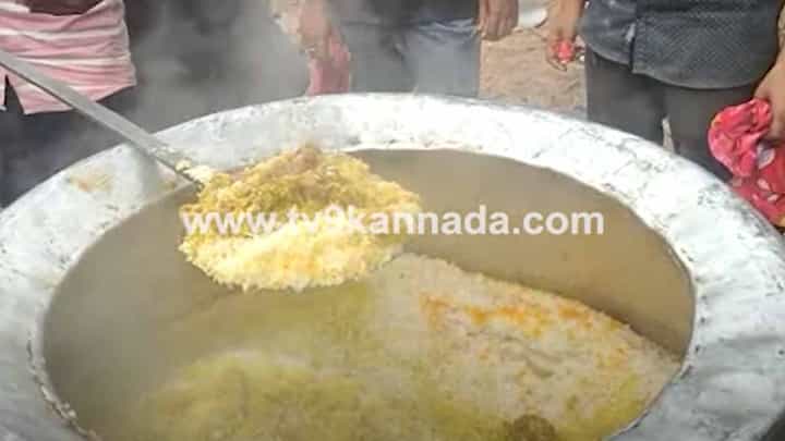 ಖಾಸಗಿ ಕಾರ್ಯಕ್ರಮಕ್ಕೆ ಪಾಲಿಕೆ ಆವರಣ ಬಳಸಿಕೊಂಡ ಹುಬ್ಬಳ್ಳಿ-ಧಾರವಾಡ ಪಾಲಿಕೆ ವಿರೋಧ ಪಕ್ಷದ ನಾಯಕ ದೊರೈರಾಜ ಮಣಿಕುಂಟ್ಲ ಖಾಸಗಿ ಕಾರ್ಯಕ್ರಮಕ್ಕೆ ಪಾಲಿಕೆ ಆವರಣ ಬಳಸಿಕೊಂಡ ಹುಬ್ಬಳ್ಳಿ-ಧಾರವಾಡ ಪಾಲಿಕೆ ವಿರೋಧ ಪಕ್ಷದ ನಾಯಕ ದೊರೈರಾಜ ಮಣಿಕುಂಟ್ಲ