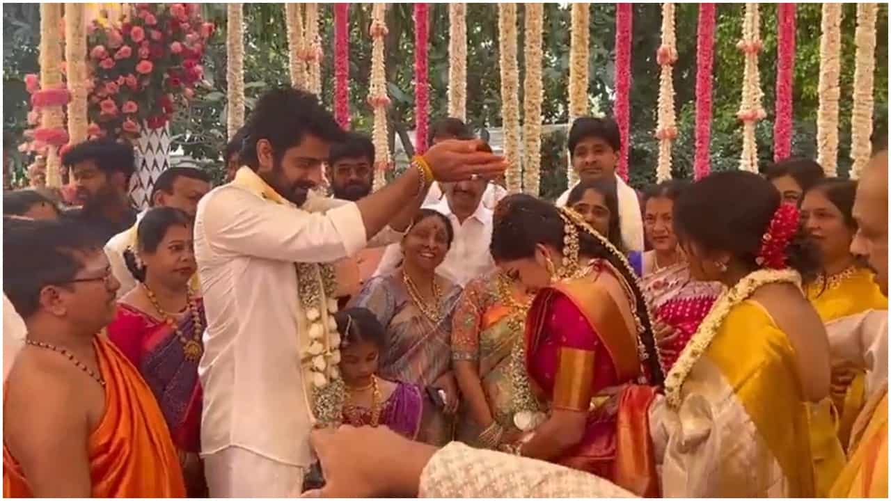 Naga Shaurya Marriage: ಬೆಂಗಳೂರಲ್ಲಿ ಅನುಷಾ ಶೆಟ್ಟಿ-ನಾಗ ಶೌರ್ಯ ಮದುವೆ; ವೈರಲ್ ಆಯ್ತು ವಿವಾಹದ ವಿಡಿಯೋ Naga Shaurya Marriage: ಬೆಂಗಳೂರಲ್ಲಿ ಅನುಷಾ ಶೆಟ್ಟಿ-ನಾಗ ಶೌರ್ಯ ಮದುವೆ; ವೈರಲ್ ಆಯ್ತು ವಿವಾಹದ ವಿಡಿಯೋ