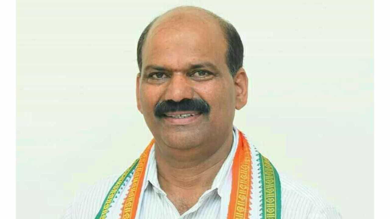 ಸರ್ಕಾರಕ್ಕೆ 75 ಕೋಟಿ ರೂ. ತೆರಿಗೆ ವಂಚನೆ, 200 ಕೋಟಿ ರೂ. ಅಕ್ರಮ ಆಸ್ತಿ ಖರೀದಿ ಆರೋಪ: ಶಾಸಕ ರಾಜೇಗೌಡ ವಿರುದ್ಧ ಲೋಕಾಯುಕ್ತಕ್ಕೆ ದೂರು ಸರ್ಕಾರಕ್ಕೆ 75 ಕೋಟಿ ರೂ. ತೆರಿಗೆ ವಂಚನೆ, 200 ಕೋಟಿ ರೂ. ಅಕ್ರಮ ಆಸ್ತಿ ಖರೀದಿ ಆರೋಪ: ಶಾಸಕ ರಾಜೇಗೌಡ ವಿರುದ್ಧ ಲೋಕಾಯುಕ್ತಕ್ಕೆ ದೂರು