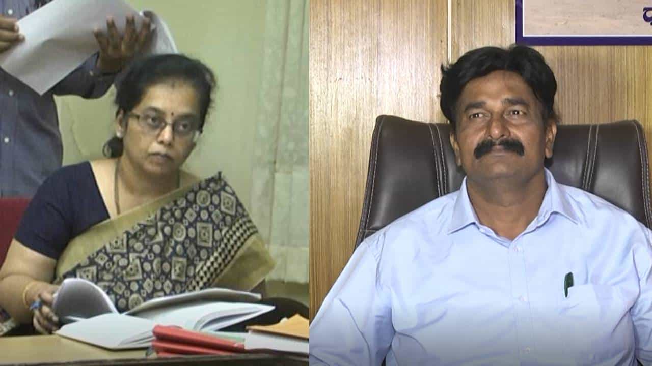 ಧಾರವಾಡ ಜಿಲ್ಲೆಗೆ ಇದೀಗ ಇಬ್ಬರು ಡಿಎಚ್ಒಗಳು; ಎಡವಟ್ಟು ತಂದಿಟ್ಟ ಸರ್ಕಾರದ ವರ್ಗಾವಣೆ ಧಾರವಾಡ ಜಿಲ್ಲೆಗೆ ಇದೀಗ ಇಬ್ಬರು ಡಿಎಚ್ಒಗಳು; ಎಡವಟ್ಟು ತಂದಿಟ್ಟ ಸರ್ಕಾರದ ವರ್ಗಾವಣೆ