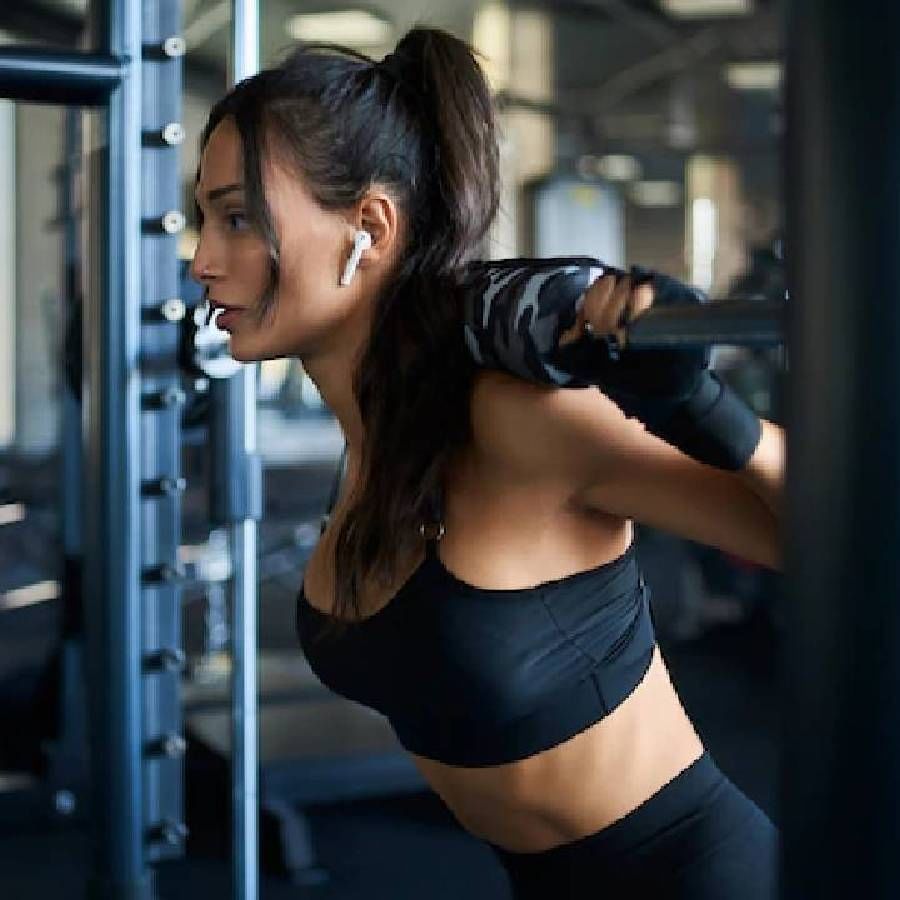 Night Workout Side effects of gymming at night fitness tips in kannada
