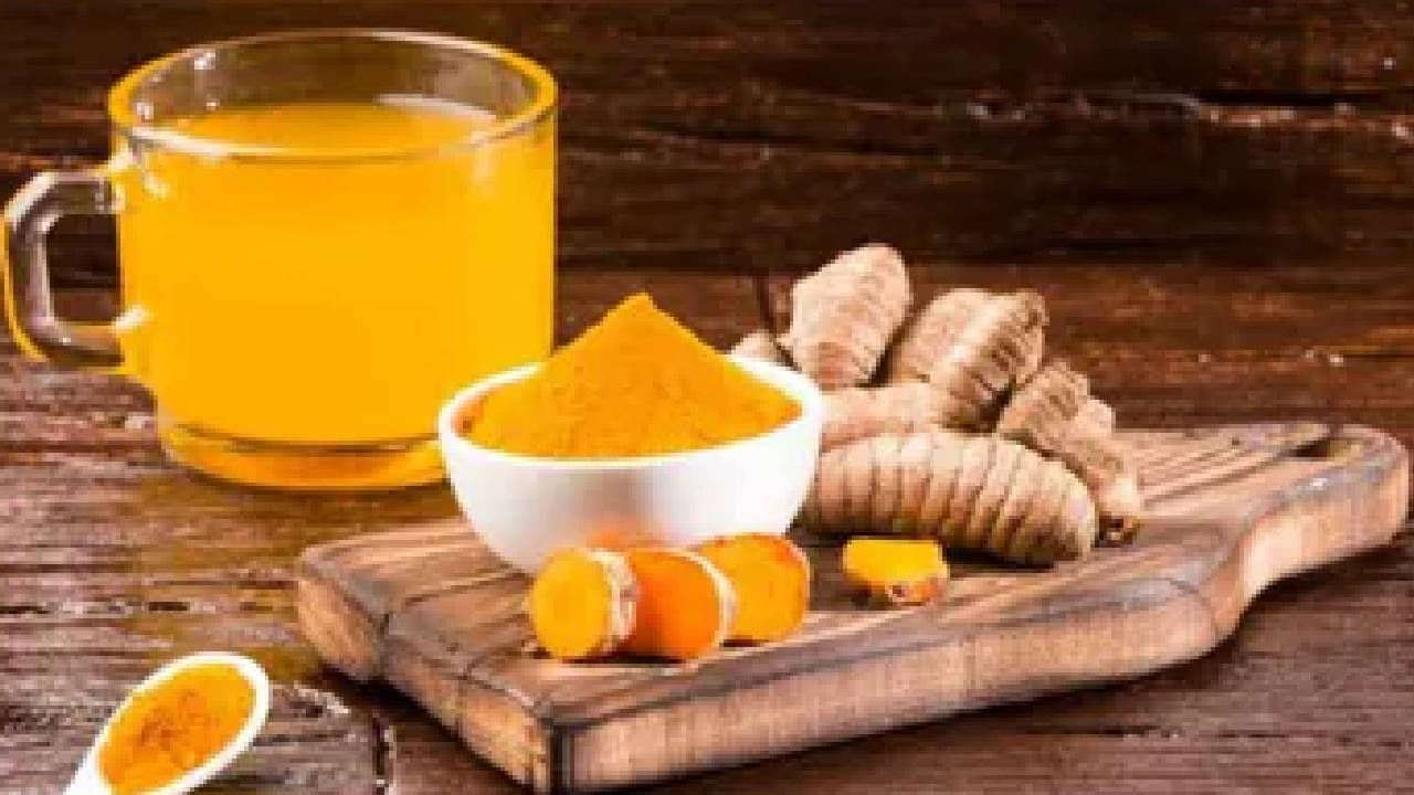 Lemon And Turmeric Benefits: ನೀವು ಸೇವಿಸುವ ಆಹಾರದಲ್ಲಿ ನಿಂಬೆ, ಅರಿಶಿನವೂ ಇರಲಿ, ರೋಗಗಳು ನಿಮ್ಮಿಂದ ದೂರವಾಗುತ್ತೆ Lemon And Turmeric Benefits: ನೀವು ಸೇವಿಸುವ ಆಹಾರದಲ್ಲಿ ನಿಂಬೆ, ಅರಿಶಿನವೂ ಇರಲಿ, ರೋಗಗಳು ನಿಮ್ಮಿಂದ ದೂರವಾಗುತ್ತೆ