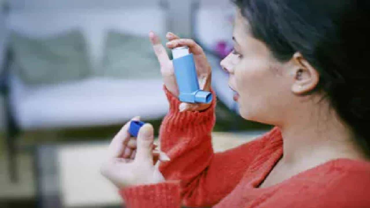 Asthma: ಅಸ್ತಮಾ ರೋಗಿಗಳು ಮಳೆಗಾಲದಲ್ಲಿ ಮರೆತೂ ಕೂಡ ಇವುಗಳನ್ನು ತಿನ್ನಬೇಡಿ Asthma: ಅಸ್ತಮಾ ರೋಗಿಗಳು ಮಳೆಗಾಲದಲ್ಲಿ ಮರೆತೂ ಕೂಡ ಇವುಗಳನ್ನು ತಿನ್ನಬೇಡಿ