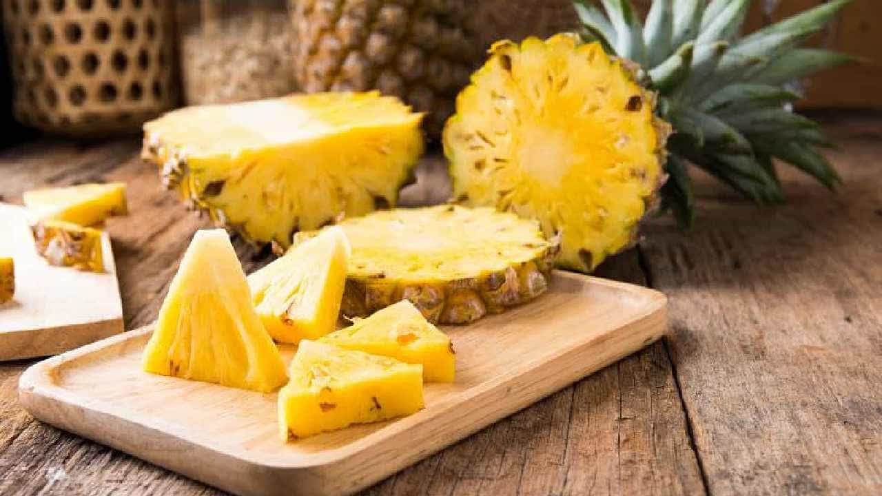 Pineapple Juice: ಅನಾನಸ್ ಜ್ಯೂಸ್ ಕುಡಿಯುವುದರಿಂದ ಆರೋಗ್ಯಕ್ಕಾಗುವ 8 ಪ್ರಯೋಜನಗಳ ಬಗ್ಗೆ ತಿಳಿಯಿರಿ Pineapple Juice: ಅನಾನಸ್ ಜ್ಯೂಸ್ ಕುಡಿಯುವುದರಿಂದ ಆರೋಗ್ಯಕ್ಕಾಗುವ 8 ಪ್ರಯೋಜನಗಳ ಬಗ್ಗೆ ತಿಳಿಯಿರಿ