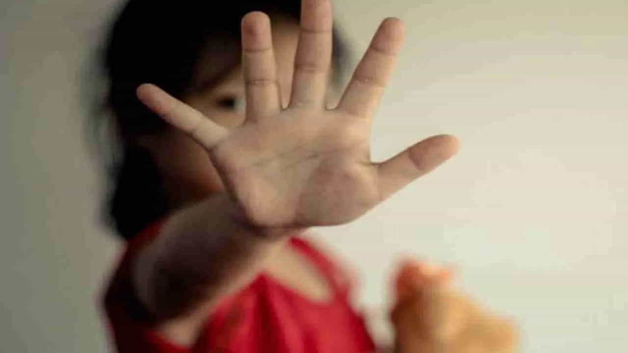 Crime Against Kids: ಕರ್ನಾಟಕದಲ್ಲಿ 8 ವರ್ಷಗಳಲ್ಲಿ ಐದು ಪಟ್ಟು ಹೆಚ್ಚಾದ ಮಕ್ಕಳ ಮೇಲಿನ ಅಪರಾಧ ಪ್ರಕರಣಗಳು Crime Against Kids: ಕರ್ನಾಟಕದಲ್ಲಿ 8 ವರ್ಷಗಳಲ್ಲಿ ಐದು ಪಟ್ಟು ಹೆಚ್ಚಾದ ಮಕ್ಕಳ ಮೇಲಿನ ಅಪರಾಧ ಪ್ರಕರಣಗಳು