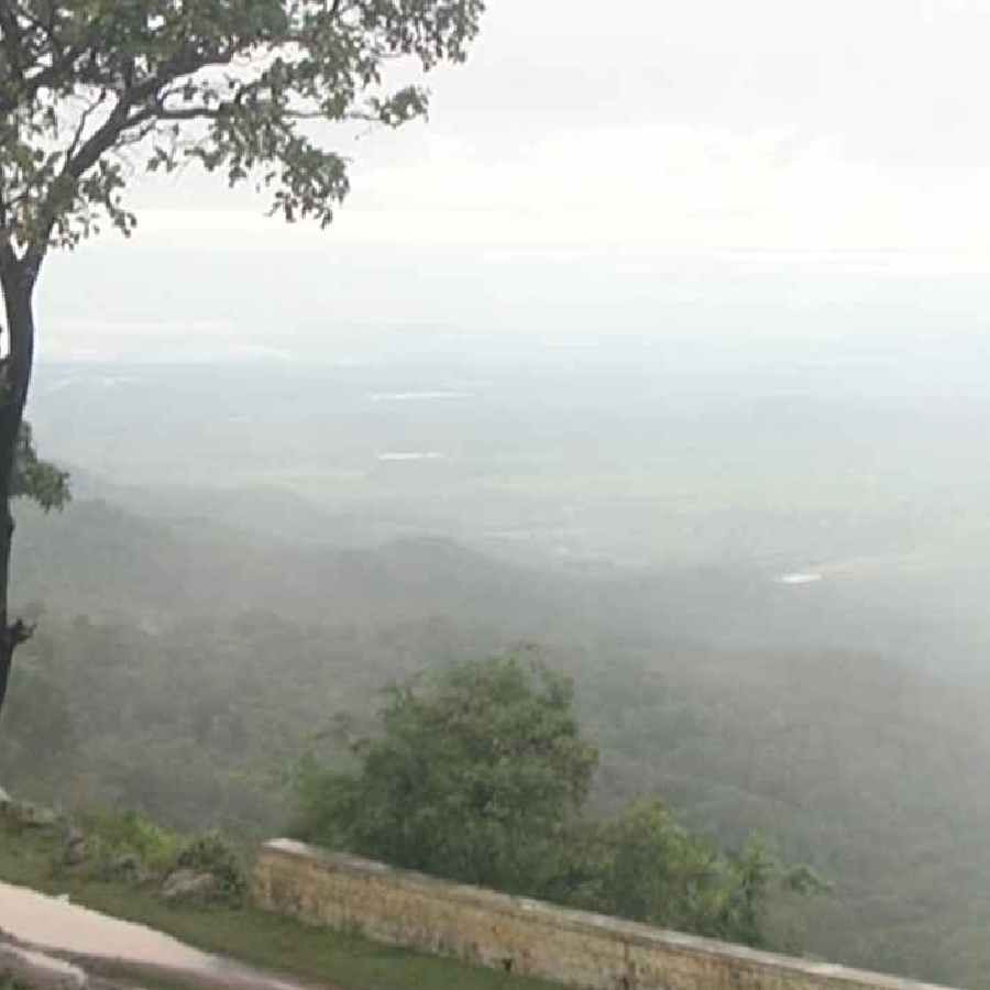 Chamarajanagar rains Clouds at Biligiri Ranganabetta heaven of earth chamarajanagara news in kannada
