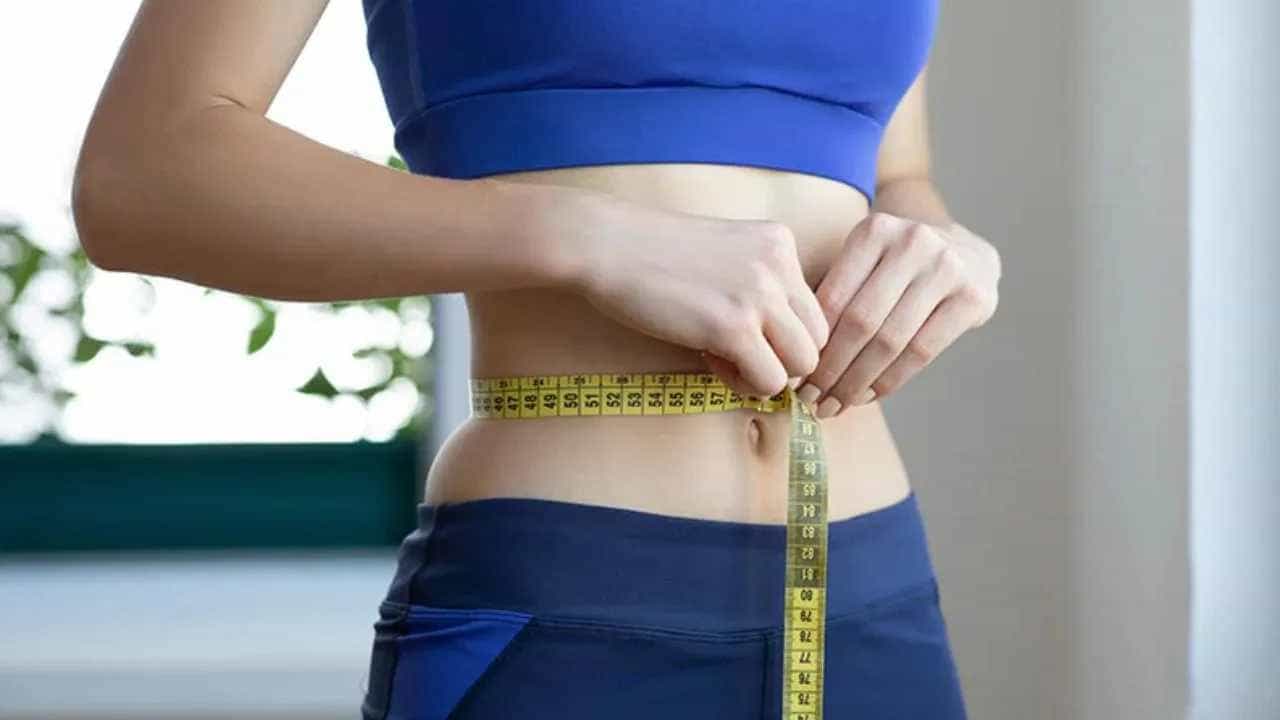 Weight Loss: ಮದುವೆಗೂ ಮುನ್ನ ತೂಕ ಕಡಿಮೆ ಮಾಡಿಕೊಳ್ಳಬೇಕೆನ್ನುವ ಬಯಕೆ ಇದ್ದರೆ ಇಂದಿನಿಂದಲೇ ನಿಮ್ಮ ಆಹಾರ ಕ್ರಮ ಬದಲಾಯಿಸಿ Weight Loss: ಮದುವೆಗೂ ಮುನ್ನ ತೂಕ ಕಡಿಮೆ ಮಾಡಿಕೊಳ್ಳಬೇಕೆನ್ನುವ ಬಯಕೆ ಇದ್ದರೆ ಇಂದಿನಿಂದಲೇ ನಿಮ್ಮ ಆಹಾರ ಕ್ರಮ ಬದಲಾಯಿಸಿ