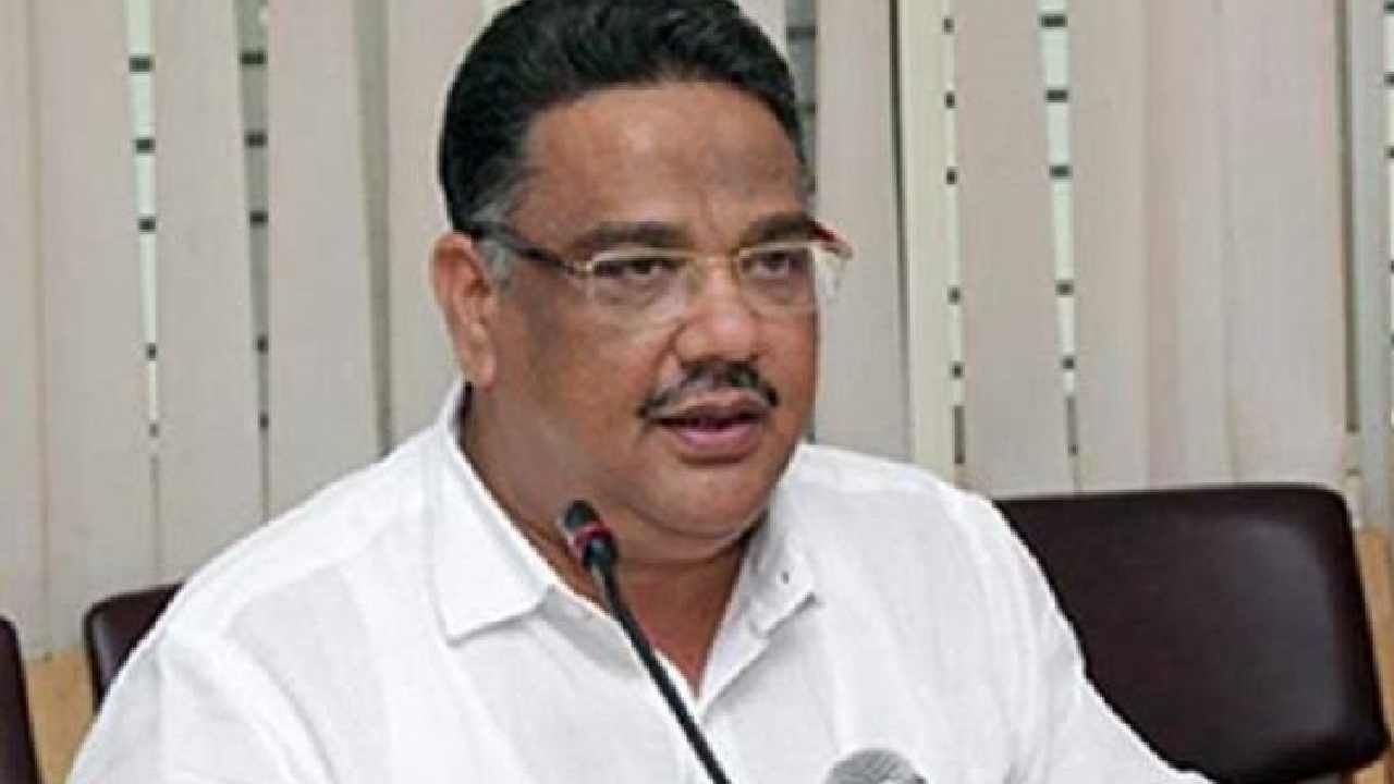 ಜೀವ ಬೆದರಿಕೆ: ಪೊಲೀಸ್ ಠಾಣೆ ಮೆಟ್ಟಿಲೇರಿದ ಕಾಂಗ್ರೆಸ್ ಶಾಸಕ ತನ್ವೀರ್ ಸೇಠ್ ಜೀವ ಬೆದರಿಕೆ: ಪೊಲೀಸ್ ಠಾಣೆ ಮೆಟ್ಟಿಲೇರಿದ ಕಾಂಗ್ರೆಸ್ ಶಾಸಕ ತನ್ವೀರ್ ಸೇಠ್