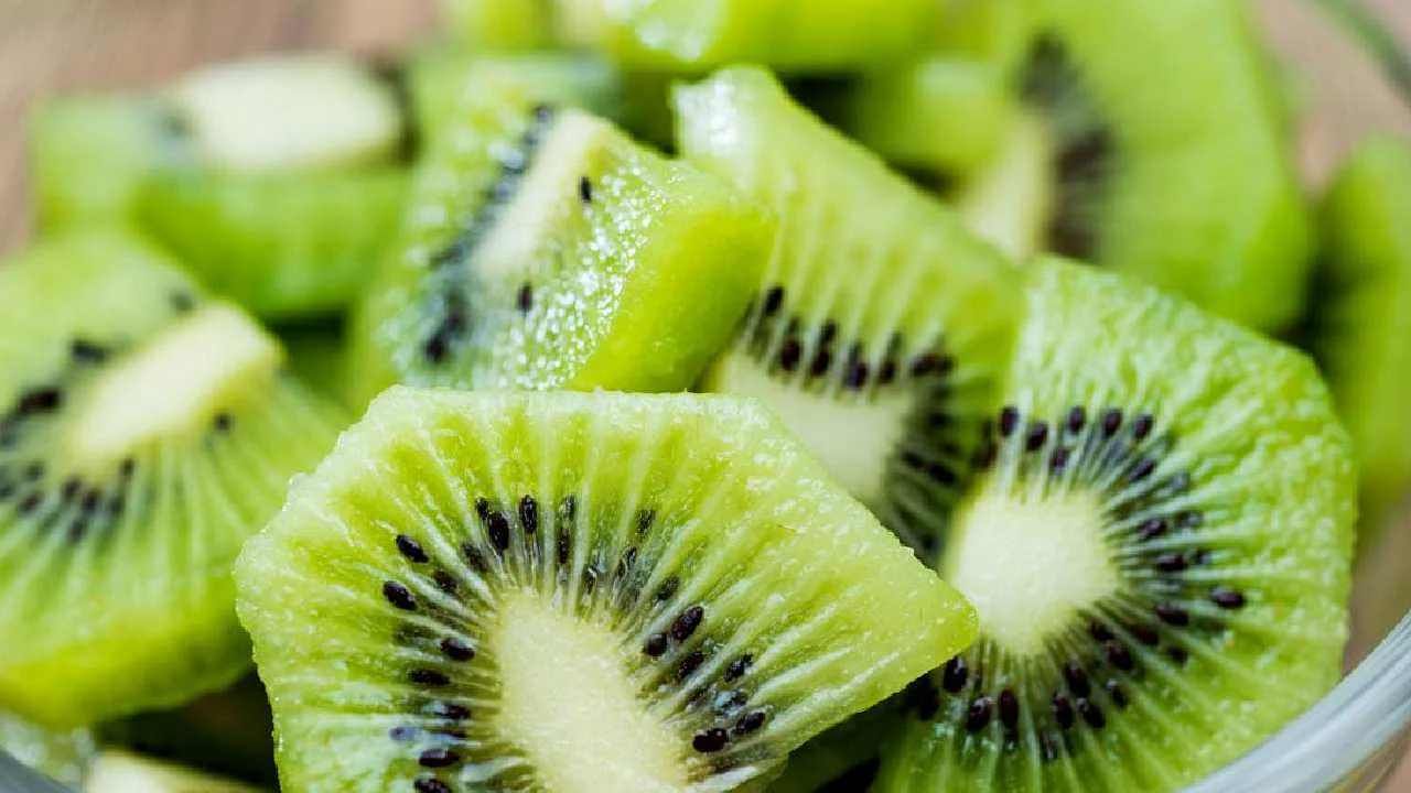 Kiwi Fruits Benefits: ಕಿವಿ ಹಣ್ಣುಗಳನ್ನು ತಿನ್ನುವುದರಿಂದ ಈ ವಿಟಮಿನ್‌ನ ಕೊರತೆ ನೀಗುತ್ತದೆ, ರೋಗಗಳ ಅಪಾಯವೂ ಕಡಿಮೆ