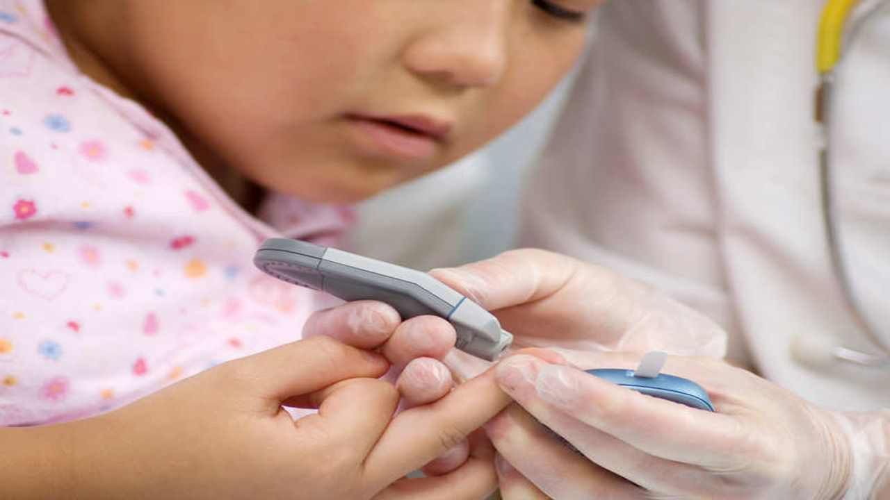 Diabetes In Children: ಮಕ್ಕಳಲ್ಲಿ ಮಧುಮೇಹ ಹೆಚ್ಚುತ್ತಿದೆ? ಚಿಕ್ಕ ವಯಸ್ಸಿನಲ್ಲೇ ಈ ಅಪಾಯಕ್ಕೆ ತುತ್ತಾಗಲು ಕಾರಣವೇನು?