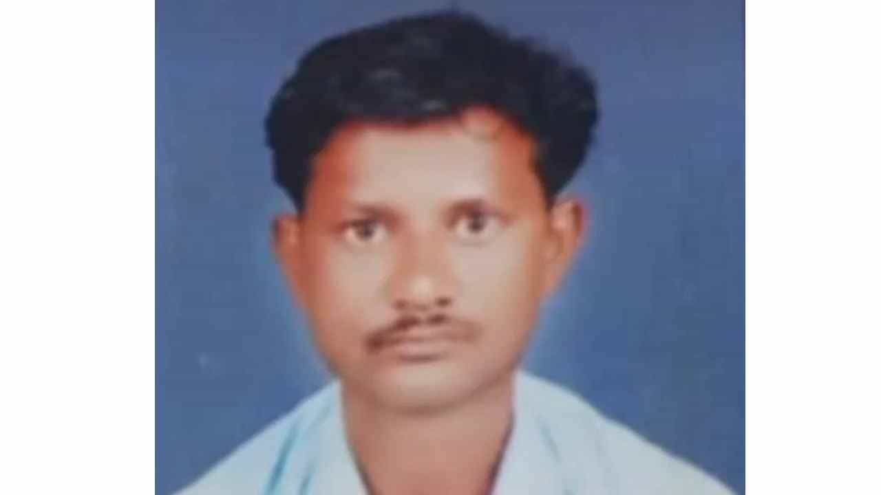 ಮುದೇನೂರು: ಕಲುಷಿತ ನೀರು ಸೇವಿಸಿ ಜನರು ಅಸ್ವಸ್ಥ ಕೇಸ್, ಚಿಕಿತ್ಸೆ ಫಲಿಸದೆ ಮತ್ತೊಬ್ಬ ವ್ಯಕ್ತಿ ಸಾವು ಮುದೇನೂರು: ಕಲುಷಿತ ನೀರು ಸೇವಿಸಿ ಜನರು ಅಸ್ವಸ್ಥ ಕೇಸ್, ಚಿಕಿತ್ಸೆ ಫಲಿಸದೆ ಮತ್ತೊಬ್ಬ ವ್ಯಕ್ತಿ ಸಾವು
