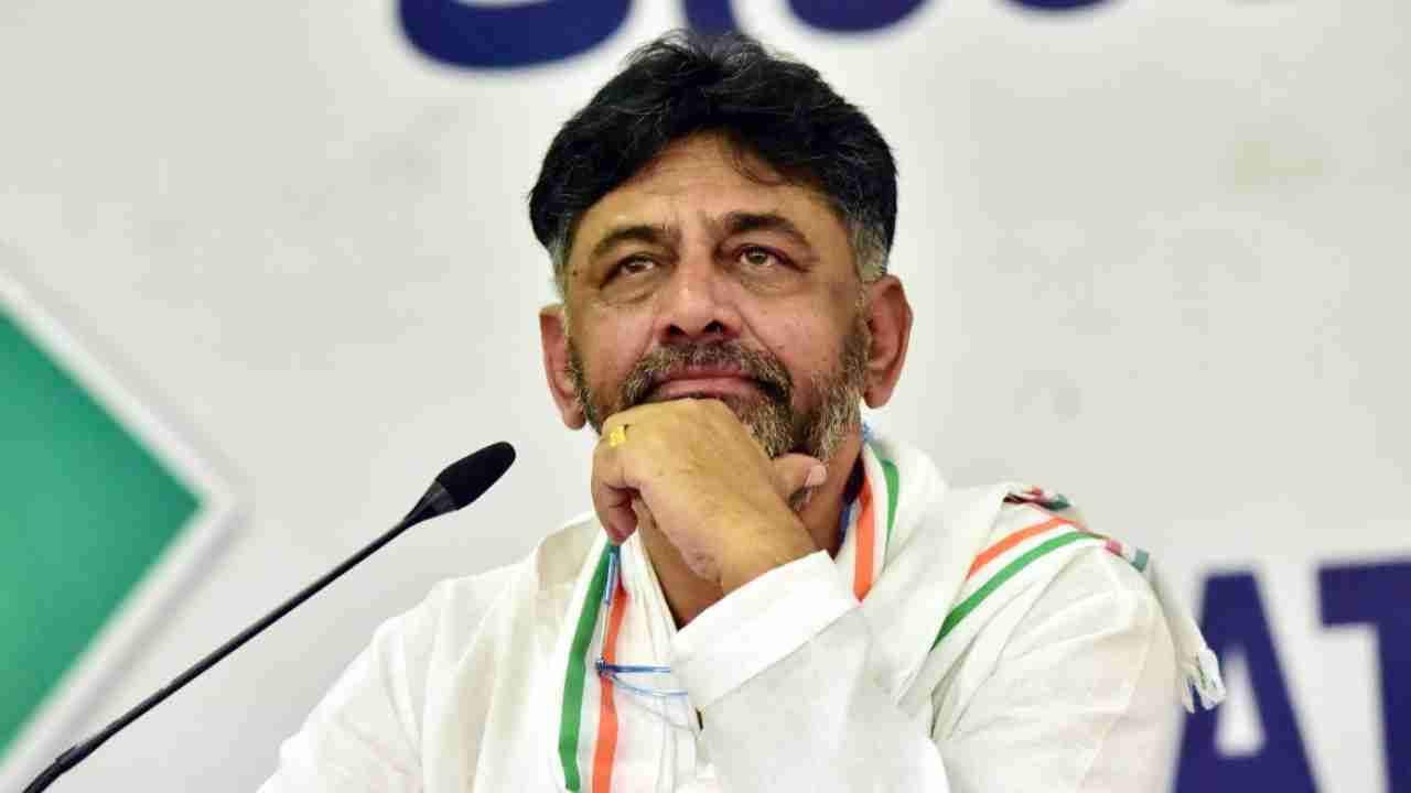 ಹಿಂದೂಗಳ ಹತ್ಯೆ ಆಗುತ್ತೆ ಎಂದು ಯಾವ ಆಧಾರದಲ್ಲಿ ಹೇಳುತ್ತಾರೆ: ಸಿ.ಟಿ.ರವಿ ಹೇಳಿಕೆಗೆ ಡಿ.ಕೆ.ಶಿವಕುಮಾರ್ ಆಕ್ರೋಶ ಹಿಂದೂಗಳ ಹತ್ಯೆ ಆಗುತ್ತೆ ಎಂದು ಯಾವ ಆಧಾರದಲ್ಲಿ ಹೇಳುತ್ತಾರೆ: ಸಿ.ಟಿ.ರವಿ ಹೇಳಿಕೆಗೆ ಡಿ.ಕೆ.ಶಿವಕುಮಾರ್ ಆಕ್ರೋಶ