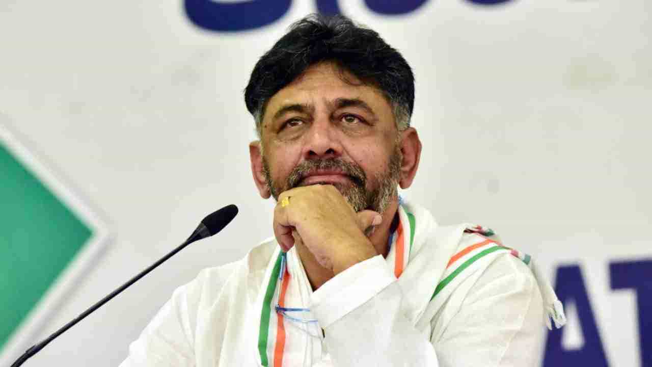 ಹಿಂದೂಗಳ ಹತ್ಯೆ ಆಗುತ್ತೆ ಎಂದು ಯಾವ ಆಧಾರದಲ್ಲಿ ಹೇಳುತ್ತಾರೆ: ಸಿ.ಟಿ.ರವಿ ಹೇಳಿಕೆಗೆ ಡಿ.ಕೆ.ಶಿವಕುಮಾರ್ ಆಕ್ರೋಶ ಹಿಂದೂಗಳ ಹತ್ಯೆ ಆಗುತ್ತೆ ಎಂದು ಯಾವ ಆಧಾರದಲ್ಲಿ ಹೇಳುತ್ತಾರೆ: ಸಿ.ಟಿ.ರವಿ ಹೇಳಿಕೆಗೆ ಡಿ.ಕೆ.ಶಿವಕುಮಾರ್ ಆಕ್ರೋಶ