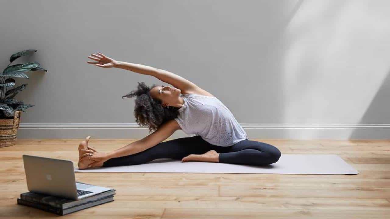 Yoga Tips: ಯೋಗಾಸನ ಮಾಡುವಾಗ ಈ 7 ತಪ್ಪು ಮಾಡಬೇಡಿ Yoga Tips: ಯೋಗಾಸನ ಮಾಡುವಾಗ ಈ 7 ತಪ್ಪು ಮಾಡಬೇಡಿ