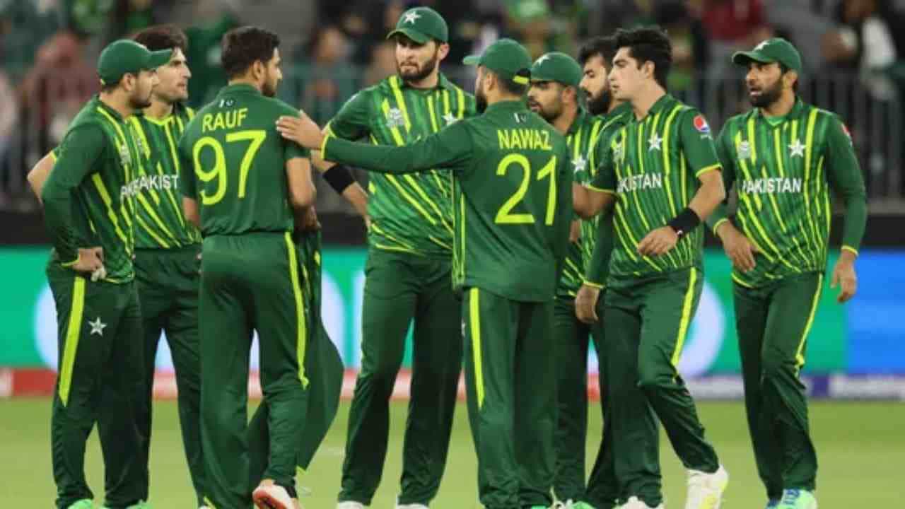 PAK vs ENG: ಬೌಲಿಂಗ್ ಬಿಟ್ಟರೆ ಮಿಕ್ಕಿದೆಲ್ಲ ಜೊಳ್ಳು; ಪಾಕ್ ತಂಡದ ಸೋಲಿಗೆ 5 ಪ್ರಮುಖ ಕಾರಣಗಳಿವು..! PAK vs ENG: ಬೌಲಿಂಗ್ ಬಿಟ್ಟರೆ ಮಿಕ್ಕಿದೆಲ್ಲ ಜೊಳ್ಳು; ಪಾಕ್ ತಂಡದ ಸೋಲಿಗೆ 5 ಪ್ರಮುಖ ಕಾರಣಗಳಿವು..!