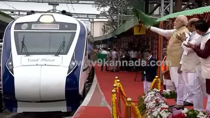 PM Narendra Modi in Bengaluru: ಬೆಂಗಳೂರಿನ ಕೆಎಸ್ ಆರ್ ರೈಲು ನಿಲ್ದಾಣದಿಂದ ವಂದೇ ಭಾರತ್ ಎಕ್ಸ್ ಪ್ರೆಸ್ ರೈಲಿಗೆ ಹಸಿರು ನಿಶಾನೆ ತೋರಿದ ಪ್ರಧಾನಿ PM Narendra Modi in Bengaluru: ಬೆಂಗಳೂರಿನ ಕೆಎಸ್ ಆರ್ ರೈಲು ನಿಲ್ದಾಣದಿಂದ ವಂದೇ ಭಾರತ್ ಎಕ್ಸ್ ಪ್ರೆಸ್ ರೈಲಿಗೆ ಹಸಿರು ನಿಶಾನೆ ತೋರಿದ ಪ್ರಧಾನಿ