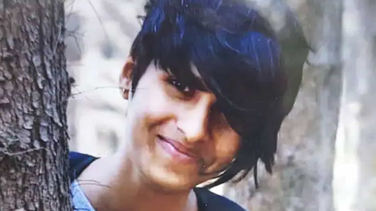 ಲಿವ್ ಇನ್ ಸಂಗಾತಿಯನ್ನು ಕೊಲೆಗೈದು 35 ತುಂಡು ಮಾಡಿ ಬಿಸಾಡಿದ ಪ್ರಿಯಕರ, ದೆಹಲಿಯಲ್ಲಿ ನಡೆಯಿತು ಆಘಾತಕಾರಿ ಘಟನೆ ಲಿವ್ ಇನ್ ಸಂಗಾತಿಯನ್ನು ಕೊಲೆಗೈದು 35 ತುಂಡು ಮಾಡಿ ಬಿಸಾಡಿದ ಪ್ರಿಯಕರ, ದೆಹಲಿಯಲ್ಲಿ ನಡೆಯಿತು ಆಘಾತಕಾರಿ ಘಟನೆ