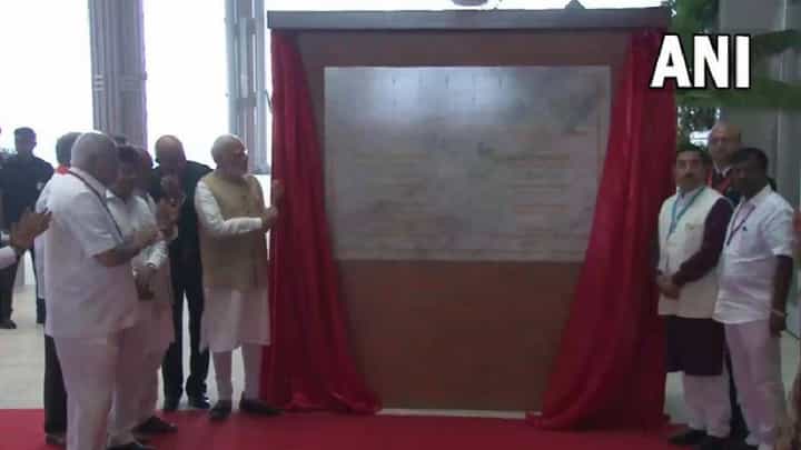 Narendra modi: ದೇವನಹಳ್ಳಿ ಏರ್ಪೋರ್ಟ್ನಲ್ಲಿ ಹೊಸ ಟರ್ಮಿನಲ್-2 ಲೋಕಾರ್ಪಣೆ Narendra modi: ದೇವನಹಳ್ಳಿ ಏರ್ಪೋರ್ಟ್ನಲ್ಲಿ ಹೊಸ ಟರ್ಮಿನಲ್-2 ಲೋಕಾರ್ಪಣೆ
