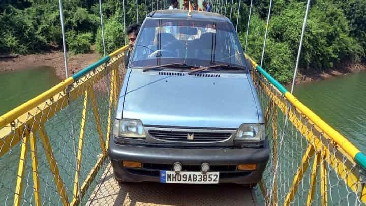 ತೂಗು ಸೇತುವೆ ಮೇಲೆ ಕಾರು ಚಲಾಯಿಸಿದ ಪ್ರವಾಸಿಗ, ಪ್ರಕರಣ ದಾಖಲು ತೂಗು ಸೇತುವೆ ಮೇಲೆ ಕಾರು ಚಲಾಯಿಸಿದ ಪ್ರವಾಸಿಗ, ಪ್ರಕರಣ ದಾಖಲು