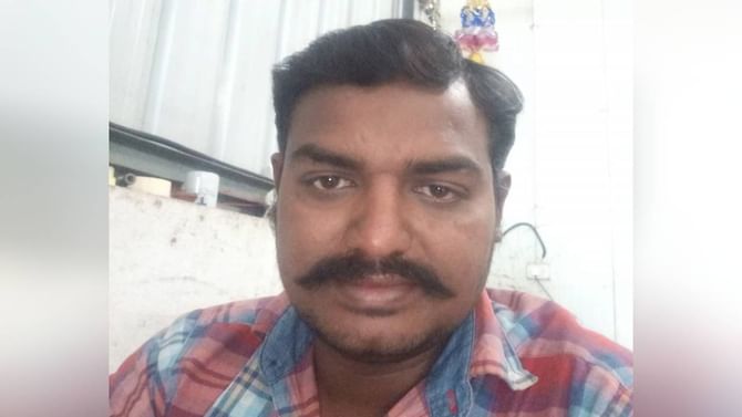 ಬೆಂಗಳೂರು: ಕೆಎಸ್ಆರ್ಟಿಸಿ ಬಸ್ಗೆ ಬೈಕ್ ಸವಾರ ಬಲಿ, ಸ್ಥಳದಲ್ಲಿ ಮದ್ಯದ ಬಾಟಲಿಗಳು ಪತ್ತೆ ಬೆಂಗಳೂರು: ಕೆಎಸ್ಆರ್ಟಿಸಿ ಬಸ್ಗೆ ಬೈಕ್ ಸವಾರ ಬಲಿ, ಸ್ಥಳದಲ್ಲಿ ಮದ್ಯದ ಬಾಟಲಿಗಳು ಪತ್ತೆ