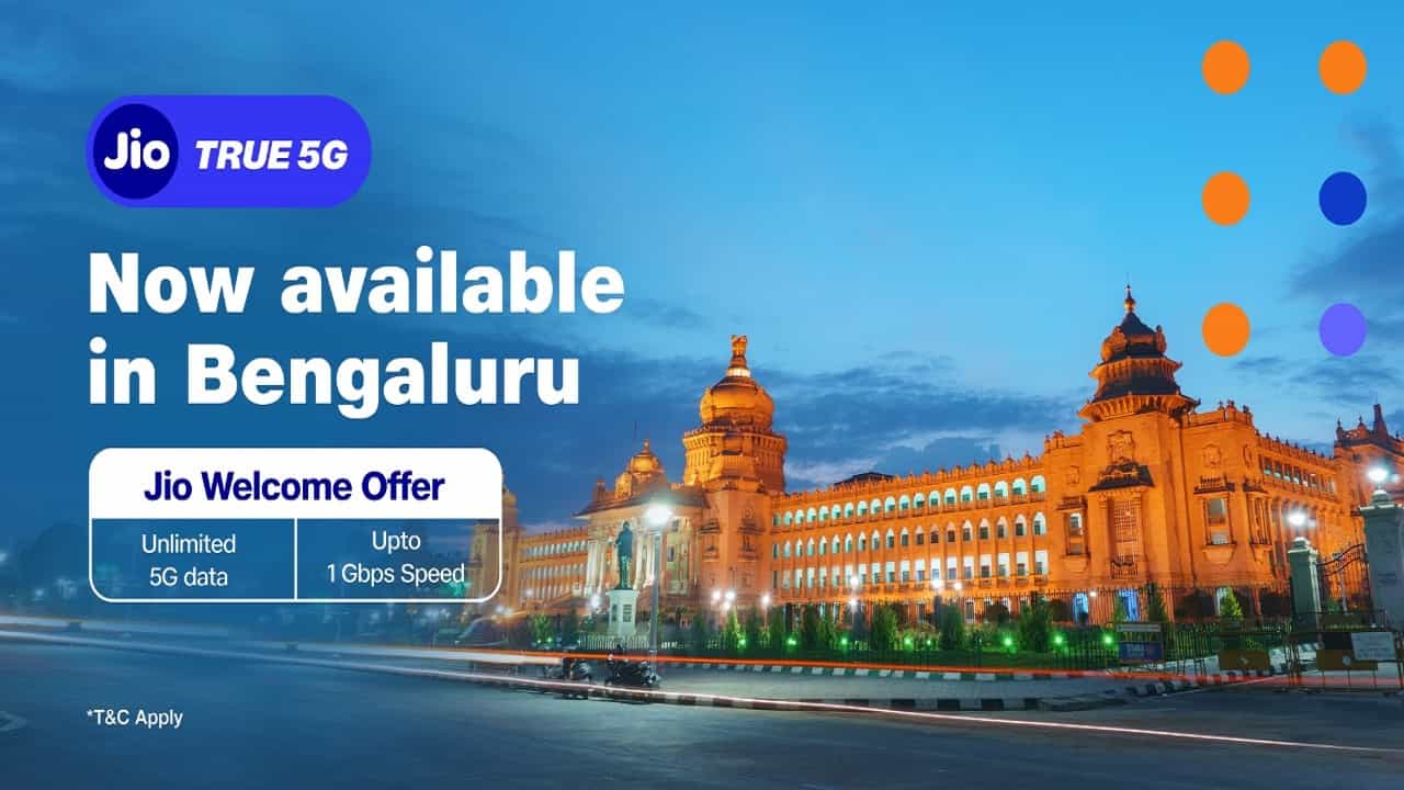 Jio True 5G: ಭರ್ಜರಿ ವೆಲ್ಕಮ್ ಆಫರ್ನೊಂದಿಗೆ ಜಿಯೋ ಟ್ರೂ 5G ಸೇವೆ ಬೆಂಗಳೂರು, ಹೈದರಾಬಾದ್ನಲ್ಲಿ ಆರಂಭ Jio True 5G: ಭರ್ಜರಿ ವೆಲ್ಕಮ್ ಆಫರ್ನೊಂದಿಗೆ ಜಿಯೋ ಟ್ರೂ 5G ಸೇವೆ ಬೆಂಗಳೂರು, ಹೈದರಾಬಾದ್ನಲ್ಲಿ ಆರಂಭ