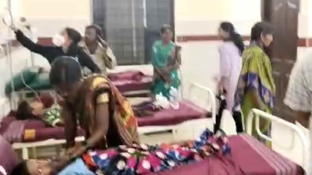 ಯಾದಗಿರಿ: ಆನೆಕಾಲು ರೋಗ ತಡೆ ಮಾತ್ರೆ ಸೇವಿಸಿ 20ಕ್ಕೂ ಹೆಚ್ಚು ಮಕ್ಕಳು ಅಸ್ವಸ್ಥ ಯಾದಗಿರಿ: ಆನೆಕಾಲು ರೋಗ ತಡೆ ಮಾತ್ರೆ ಸೇವಿಸಿ 20ಕ್ಕೂ ಹೆಚ್ಚು ಮಕ್ಕಳು ಅಸ್ವಸ್ಥ