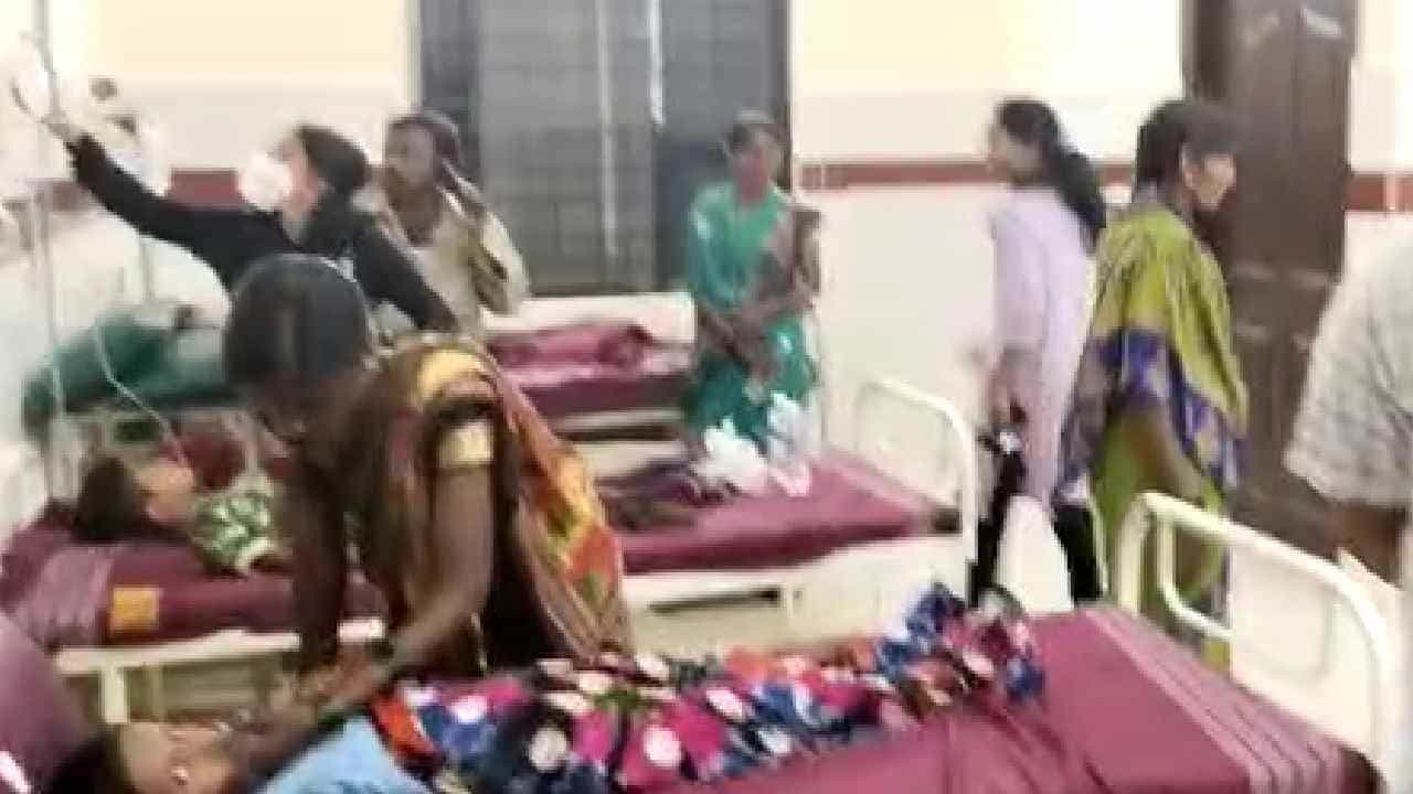 ಯಾದಗಿರಿ: ಆನೆಕಾಲು ರೋಗ ತಡೆ ಮಾತ್ರೆ ಸೇವಿಸಿ 20ಕ್ಕೂ ಹೆಚ್ಚು ಮಕ್ಕಳು ಅಸ್ವಸ್ಥ ಯಾದಗಿರಿ: ಆನೆಕಾಲು ರೋಗ ತಡೆ ಮಾತ್ರೆ ಸೇವಿಸಿ 20ಕ್ಕೂ ಹೆಚ್ಚು ಮಕ್ಕಳು ಅಸ್ವಸ್ಥ