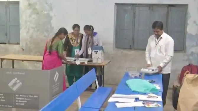 Assembly Bypolls 2022: 6 ರಾಜ್ಯಗಳ 7 ಸ್ಥಾನಗಳಿಗೆ ಇಂದು ವಿಧಾನಸಭಾ ಉಪ ಚುನಾವಣೆ; ಮತದಾನ ಆರಂಭ Assembly Bypolls 2022: 6 ರಾಜ್ಯಗಳ 7 ಸ್ಥಾನಗಳಿಗೆ ಇಂದು ವಿಧಾನಸಭಾ ಉಪ ಚುನಾವಣೆ; ಮತದಾನ ಆರಂಭ