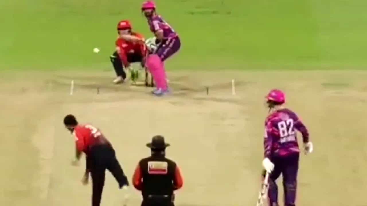Abu Dhabi T10 League: 30 ಎಸೆತಗಳಲ್ಲಿ 83 ರನ್​: ಟಿ10 ಲೀಗ್​ನಲ್ಲಿ ಪಾಕ್ ಆಟಗಾರನ ಸಿಡಿಲಬ್ಬರ