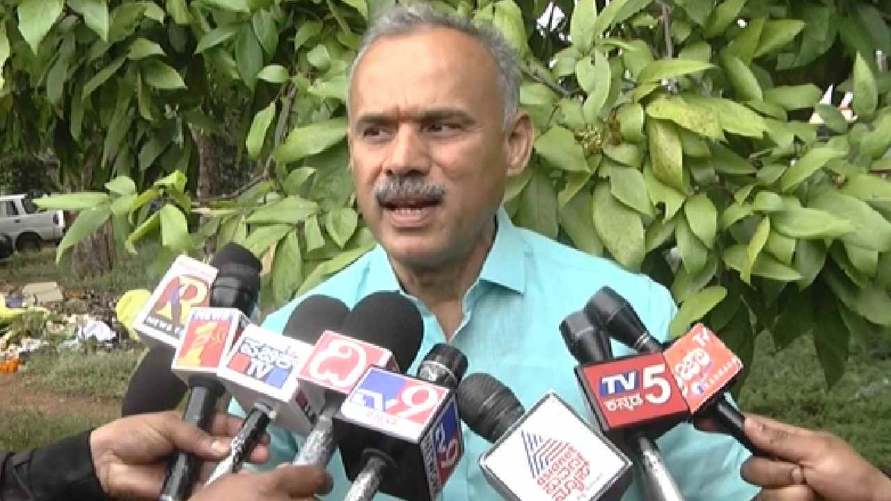 ಕೊಲೆ ಬೆದರಿಕೆ ಬಂದಿರೋದು ನೂರಕ್ಕೆ ನೂರು ಸತ್ಯ, ಸಿಎಂಗೂ ಮಾಹಿತಿ ನೀಡಿದ್ದೇನೆ: ಮಾಜಿ ಶಾಸಕ ಸುರೇಶ್ ಗೌಡ ಕೊಲೆ ಬೆದರಿಕೆ ಬಂದಿರೋದು ನೂರಕ್ಕೆ ನೂರು ಸತ್ಯ, ಸಿಎಂಗೂ ಮಾಹಿತಿ ನೀಡಿದ್ದೇನೆ: ಮಾಜಿ ಶಾಸಕ ಸುರೇಶ್ ಗೌಡ