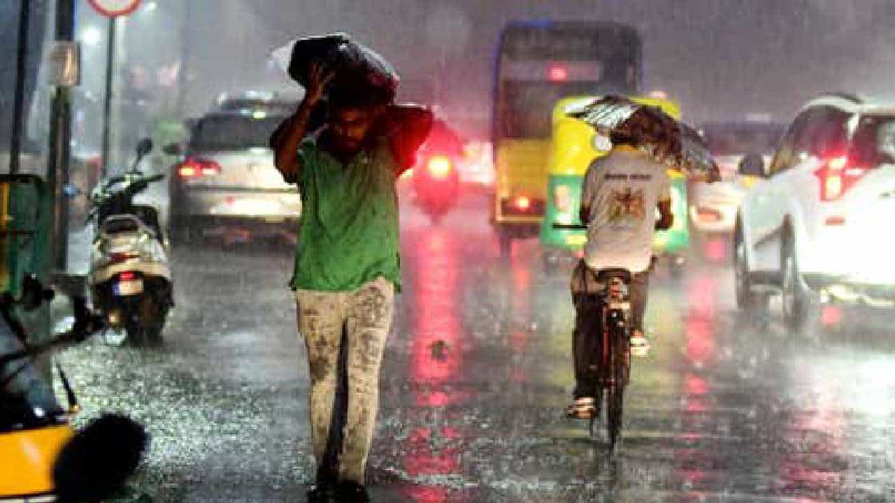 Karnataka Rain: ಕರ್ನಾಟಕದ ಕರಾವಳಿ, ದಕ್ಷಿಣ ಒಳನಾಡಿನಲ್ಲಿ ಇನ್ನೆರಡು ದಿನ ಮಳೆಯ ಅಬ್ಬರ