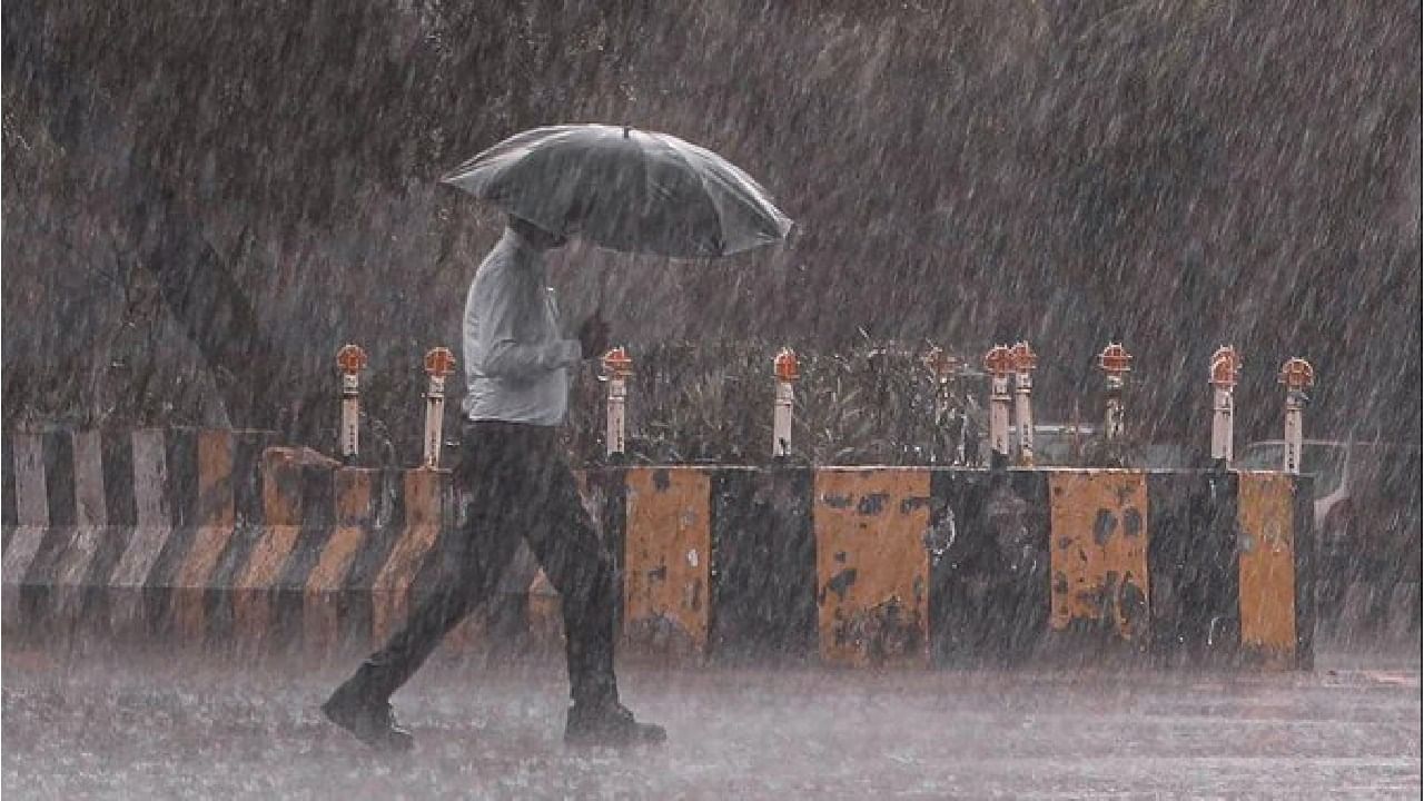 Karnataka Rain: ಮಲೆನಾಡು, ಕರಾವಳಿಯಲ್ಲಿ ಇಂದು ಗುಡುಗು ಸಹಿತ ಮಳೆ; ಉತ್ತರ ಒಳನಾಡಿನಲ್ಲೂ ಹಗುರ ಮಳೆ ಸಾಧ್ಯತೆ Karnataka Rain: ಮಲೆನಾಡು, ಕರಾವಳಿಯಲ್ಲಿ ಇಂದು ಗುಡುಗು ಸಹಿತ ಮಳೆ; ಉತ್ತರ ಒಳನಾಡಿನಲ್ಲೂ ಹಗುರ ಮಳೆ ಸಾಧ್ಯತೆ